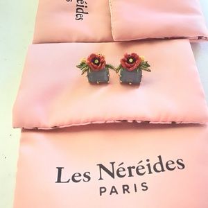 Les Nereides Flower and Faceted Glass Earrings